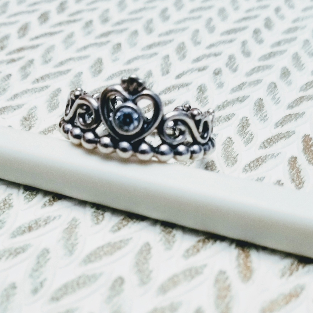 Pandora Silver Heart Tiara Ring